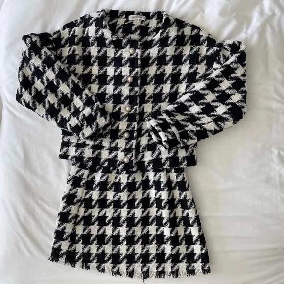 Black and white houndstooth girly jacket + skirt set - Picture 2 of 2